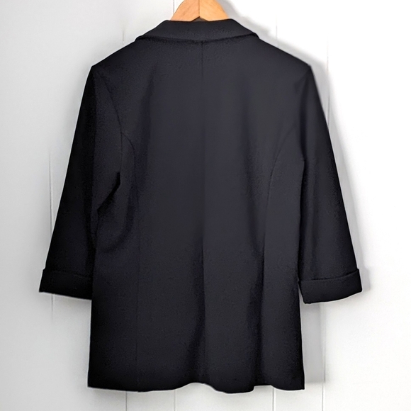 Black 3/4 Sleeve Blazer - Picture 2 of 8